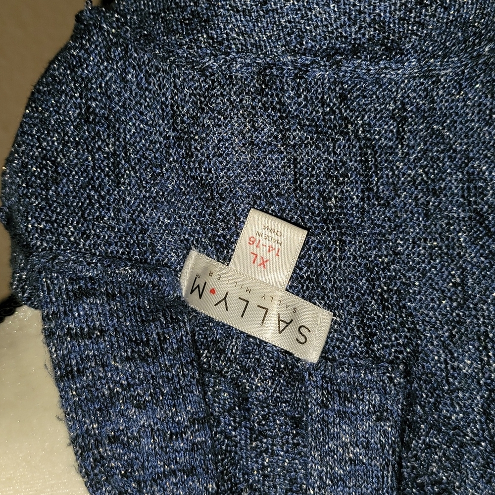 Sweaters - Picture 14 of 16